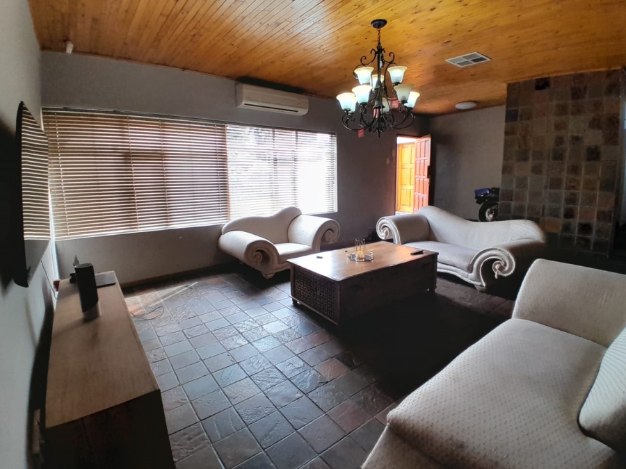 4 Bedroom Property for Sale in Kuruman Northern Cape